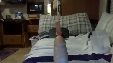 hoytme online show from December 12, 10:56 am