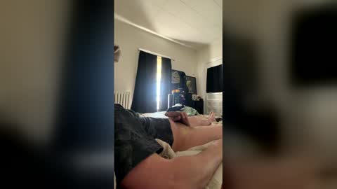 hugecock222947340 online show from May 3, 2:31 pm