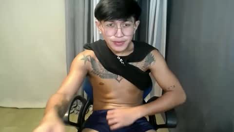 hugecockchristian online show from September 29, 10:57 am