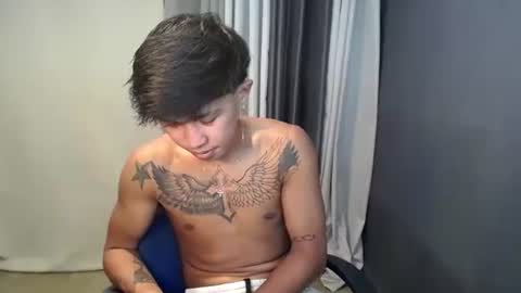 hugecockchristian online show from September 9, 7:52 am