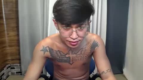 hugecockchristian online show from October 16, 2:25 pm