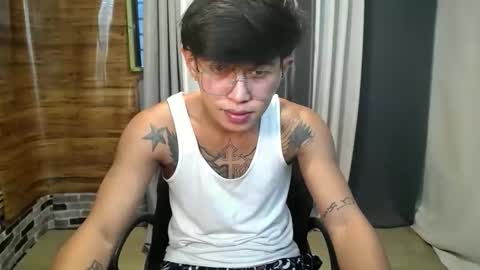 hugecockchristian online show from October 3, 9:03 am