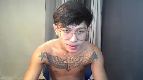 hugecockchristian online show from September 12, 8:36 am