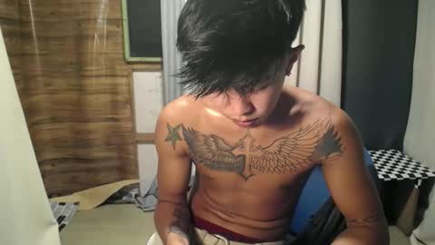 hugecockchristian online show from November 14, 11:44 am