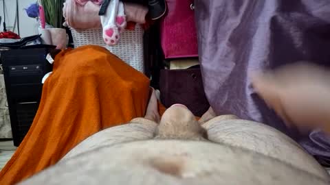 hugedick2469 online show from January 10, 1:10 am