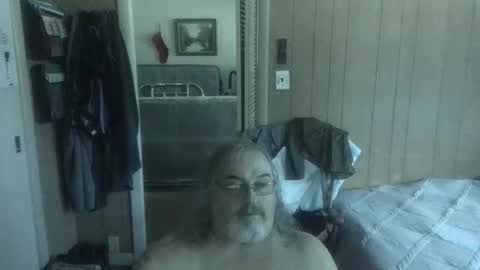 lonely huggy bear online show from June 8, 3:24 pm