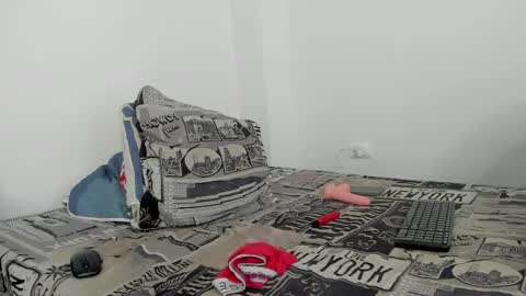 Snapshot of hugosan2 chatting on February 11, 7:59 pm Hugo online show from February 11, 7:59 pm