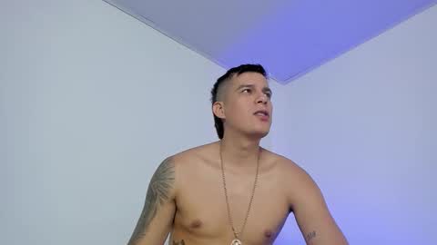 Snapshot of hugosan2 chatting on October 8, 1:59 pm Hugo online show from October 8, 1:59 pm