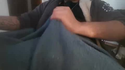 hung568854 online show from April 18, 12:50 pm