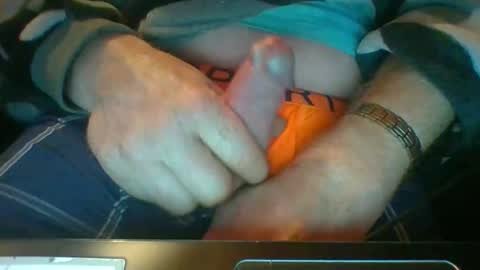 hung69foryou online show from December 15, 12:51 am