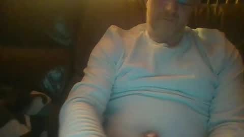 Snapshot of hung69foryou chatting on January 29, 11:25 pm hung69foryou online show from January 29, 11:25 pm