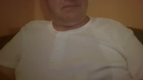 Snapshot of hungariandaddyy1975 chatting on October 20, 7:18 pm fatcockdaddy vastagfark magyar apuci online show from October 20, 7:18 pm