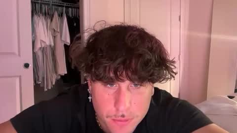 hungkingg22 online show from January 15, 5:48 pm