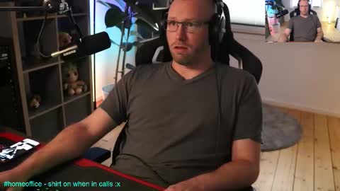 hungry_26 online show from February 23, 1:02 pm