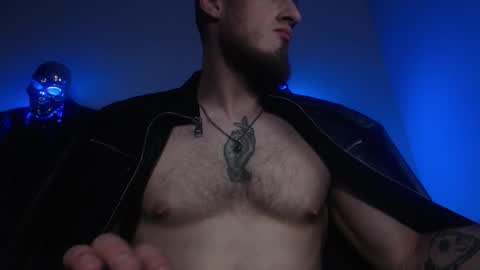  I AM NOT A DIRECTOR I AM THE BOSS            KINGDADDYSIRSTR8ALPHAMASTER online show from September 29, 4:14 pm