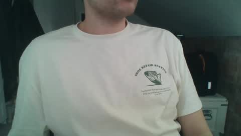 hunting_007 online show from February 18, 3:21 pm