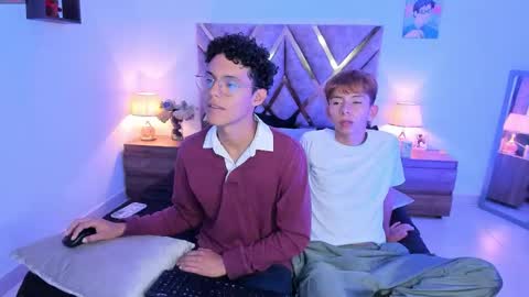 Son Hyunjin online show from November 7, 1:31 am