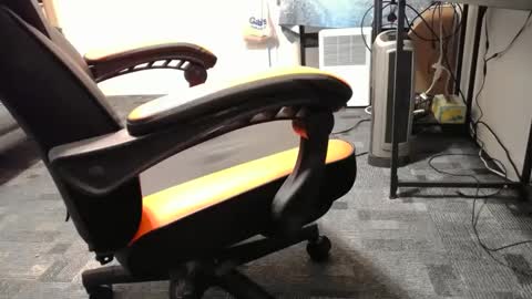 Snapshot of i_am_only_human chatting on January 25, 4:24 pm lucifer online show from January 25, 4:24 pm