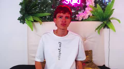 Snapshot of iam_lukas__ chatting on October 15, 5:04 am iam_lukas__ online show from October 15, 5:04 am