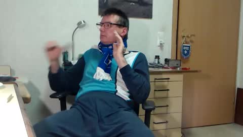 iamachim online show from December 4, 6:42 am