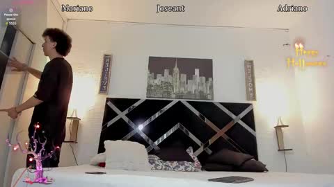 Snapshot of iamduque chatting on October 23, 4:05 am Iam Joseant online show from October 23, 4:05 am