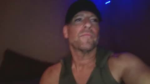 Snapshot of iamhereandnow chatting on October 18, 6:29 am iamhereandnow online show from October 18, 6:29 am