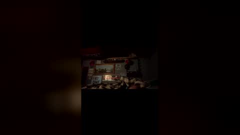 iamlane26558503 online show from February 17, 6:45 am