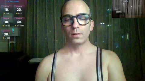 Snapshot of iamlistening chatting on September 24, 3:06 am sissy slut online show from September 24, 3:06 am
