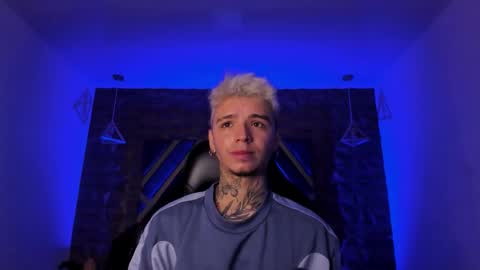 IAN CASTILLO online show from February 10, 11:26 am