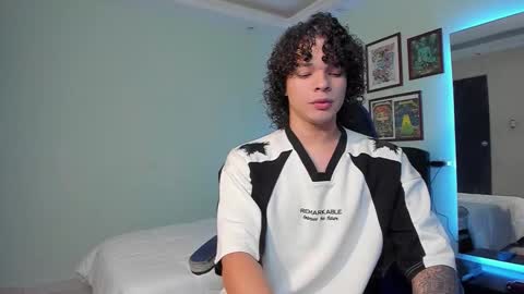 Andres online show from March 25, 2:37 am