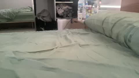 ic987 online show from December 25, 7:45 pm