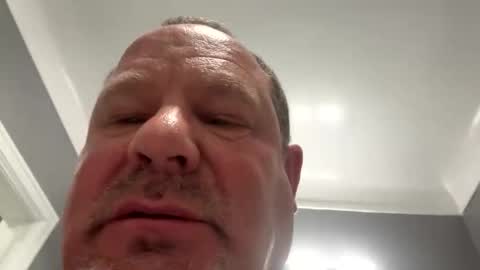 icanmakeyousquirt69 online show from May 12, 9:12 pm