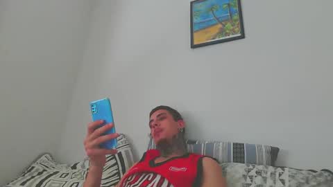 icaro0223 online show from October 24, 6:20 pm