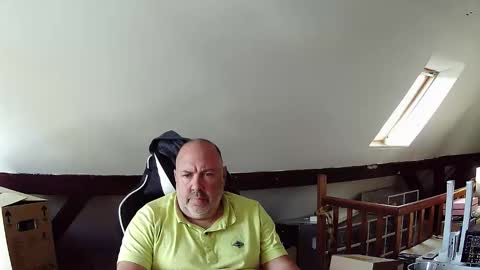 iceoli123 online show from October 1, 2:21 pm