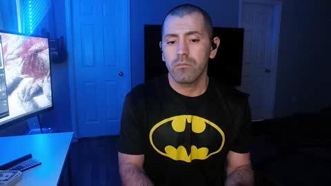 Snapshot of icy_ivy chatting on February 18, 11:08 pm Ivan online show from February 18, 11:08 pm