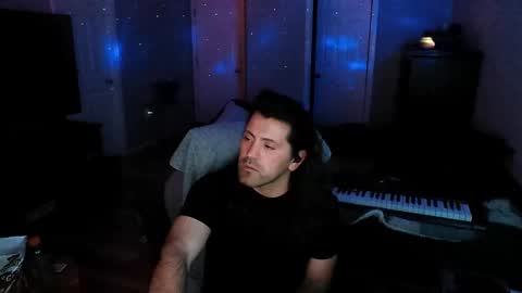 Snapshot of icy_ivy chatting on December 26, 8:39 am Ivan online show from December 26, 8:39 am