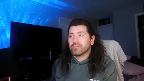 Snapshot of icy_ivy chatting on December 15, 7:57 am Ivan online show from December 15, 7:57 am