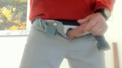 idfunguy2023 online show from March 3, 12:40 am