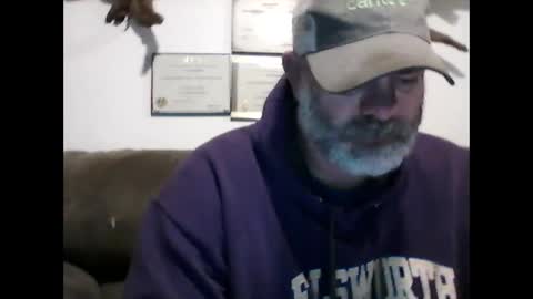 Snapshot of idkwhyidothis348732 chatting on January 28, 1:05 pm idkwhyidothis348732 online show from January 28, 1:05 pm