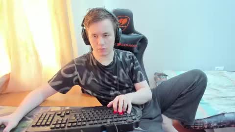iliaskris online show from July 6, 12:46 pm