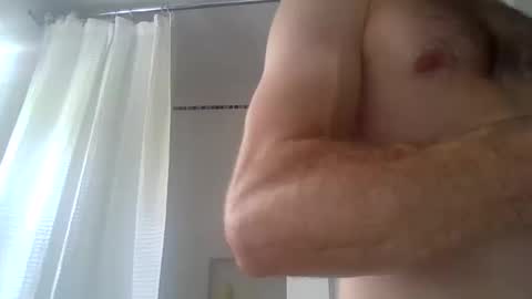 Snapshot of ilikeyou5847 chatting on October 19, 4:43 pm ilikeyou5847 online show from October 19, 4:43 pm