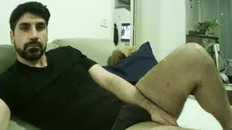 ilmangj90 online show from March 11, 6:15 pm