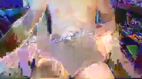 ilovethattttt online show from October 26, 4:42 pm