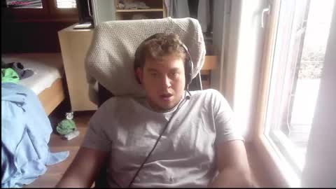 Snapshot of iloveyoutoo2000 chatting on October 10, 12:21 pm iloveyoutoo2000 online show from October 10, 12:21 pm