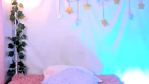 Alejo independent model   online show from April 5, 2:30 am