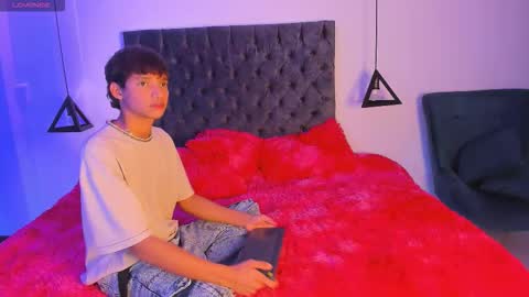 RALF online show from December 16, 6:59 pm