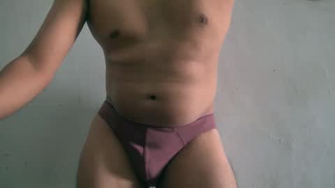 imanimal online show from December 17, 8:56 am