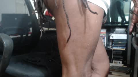 Snapshot of imanlolo789__ chatting on December 25, 3:06 pm Imanlolo789   formerly known as Slimrodxxx  independent model online show from December 25, 3:06 pm