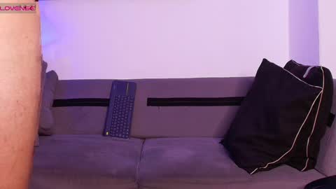 imconor online show from April 8, 11:02 pm