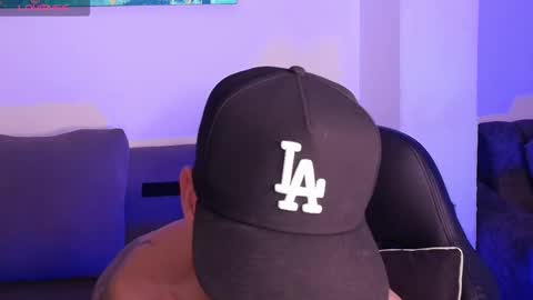 imconor online show from February 10, 8:57 pm